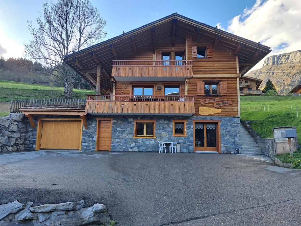 Appartement Cosy Face Aux Aravis 르그랑보르낭 외부 사진